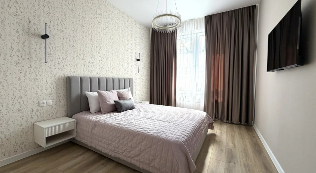 Utrennyaya Zarya ryadom s Tts Planeta Flat, Reserva ahora Apartamento Hoteles en Krasnoyarsk con aparcamiento, Aparcamiento