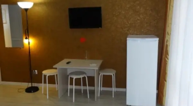 Четырёхместный номер Standard с балконом Akrit Hotel