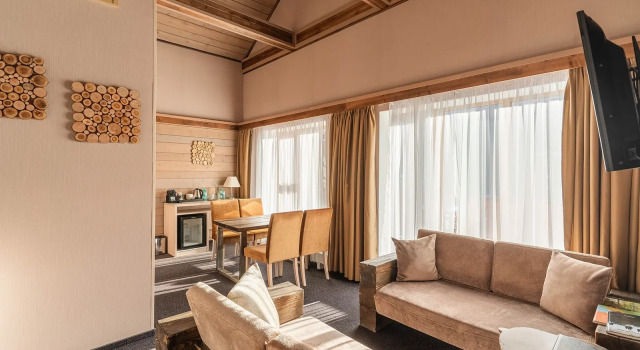 Двухместный Luxe Royal с красивым видом из окна Отель Arkhyz Royal Resort & Spa