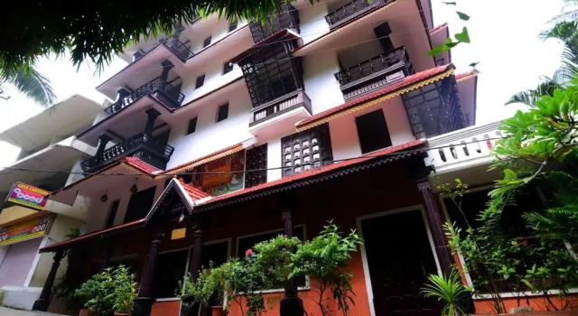 Kovalam Beach Hotel, Buchen Sie Hotel Kovalam Kerala