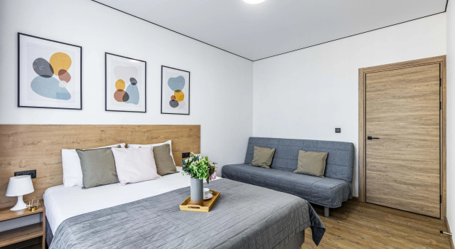 Dvukhkomnatnaya Tsentr Good House Flat, Buchen Sie Ferienwohnung Jekaterinburg (und Umgebung) 