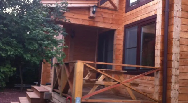 Villa U Vodyi Guest House, Prenota Affittacamere Hotel a Oblast' di Mosca con piscina, Piscina