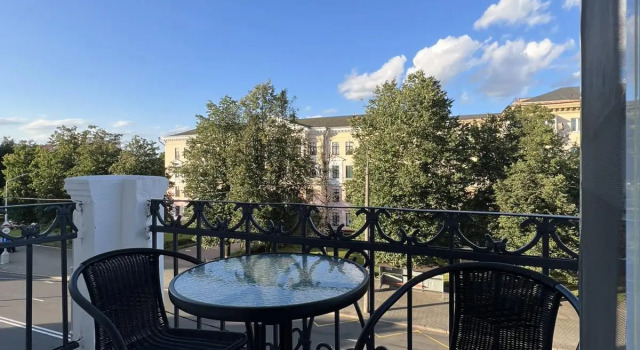 Апартаменты Modern Classic on Victory Square