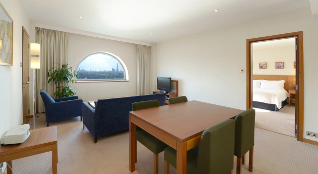 Двухместный люкс c 1 комнатой с видом на реку Canary Riverside Plaza Hotel