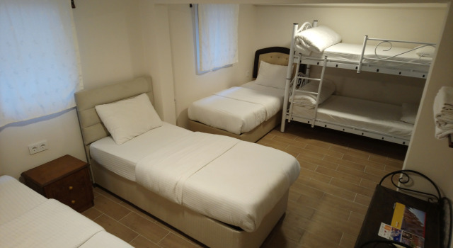 Семейный номер Standard Ena Serenity Boutique Hotel