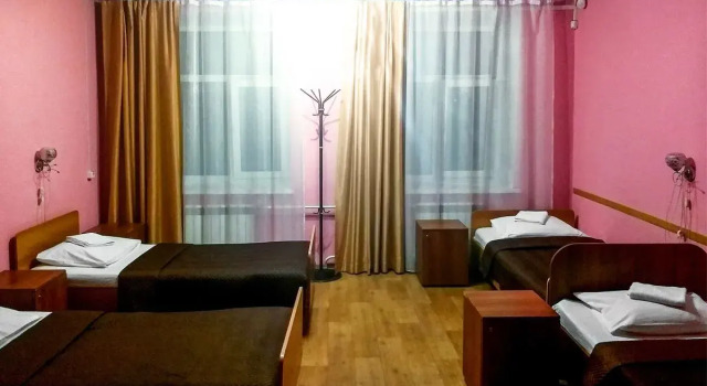 Кровать в общем номере Отель Smart Hotel Комсомольск-на-Амуре