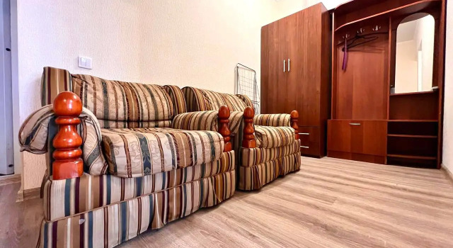 1 Komnatnaya Na Melnikayte 144 Tts Kristall Tts Yuzhny Tts Favorit Flat, Prenota Appartamento Hotel a Tyumen Region con parcheggio, Parcheggio