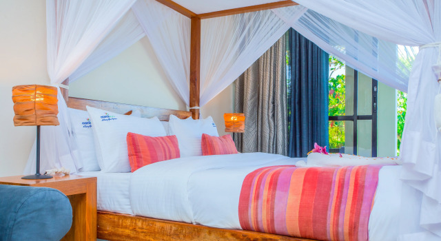 Люкс Executive Отель Mzima Beach Resort