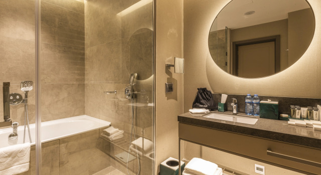 Camera doppia Standard con vista sul canale Wellness Park Hotel Bactria