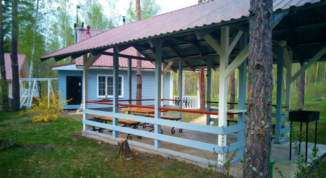 Коттедж с красивым видом из окна Гостевой Дом Корница