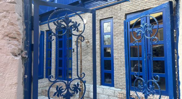 Apartment Blue balcony, Забронировать Апартаменты/квартира Отели Тбилиси с парковкой, рядом с Парк Рике, Парковка