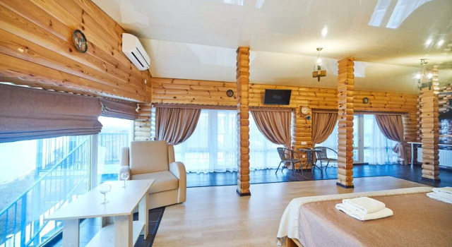 Dolphin, Rezerwuj Hotel Hotele w Sewastopol z basenem, Basen