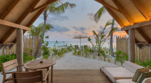Двухместная вилла Beach Sunset Fushifaru Maldives