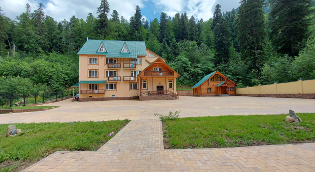 Отель For Rest, Забронировать Отель Отели Домбая с парковкой, рядом с Dombai Ski Lift, Парковка