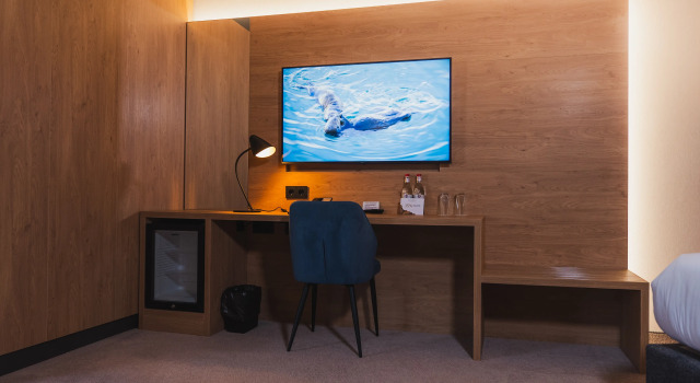 Dvoulůžkový s manželskou postelí Junior Suite a výhledem Hotel Red Bridge Yerevan