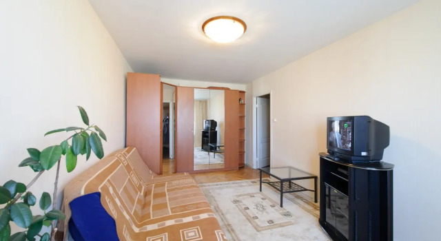 62 Two-Room Apartment, Boek Appartement Begovoy , in de buurt van Mendeleyevskaya Metro Station