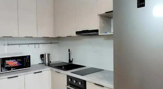 Квартира с отдельной спальней и просторным балконом