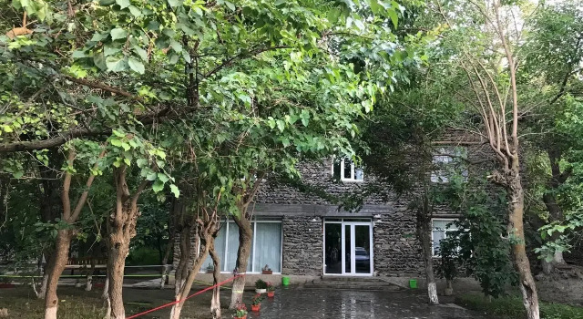 Manzarahoi Sentob Hostel, Rezervovat Hostel Hotely v Navoiy s parkováním, Parkování