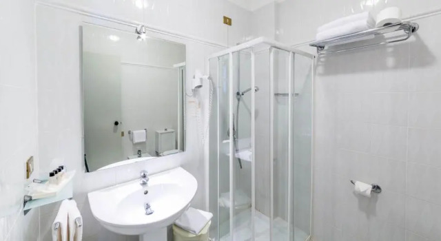 Четырёхместный семейный номер Standard Отель Laerte Palace