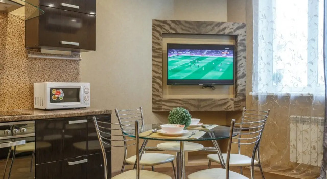 Ot Kompanii Khoum Hotel Na Pionerskoy 100 Flat, Prenota Appartamento Hotel a Samara con parcheggio, Parcheggio
