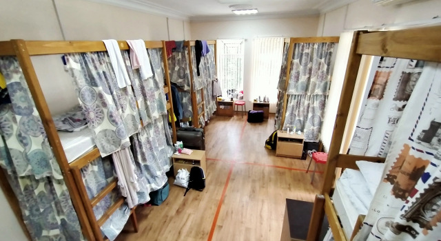 Кровать в общем номере (женский номер) Хостелы Рус Ялта