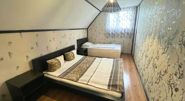 Шестиместный коттедж с 4 комнатами Частный дом Японский