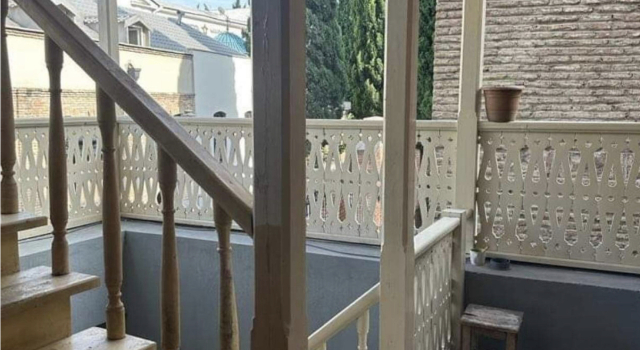 Апартаменты House near Gabriadze theatre, Забронировать Апартаменты/квартира Тбилиси Регион Тбилиси, рядом с Тбилисский театр оперы и балета