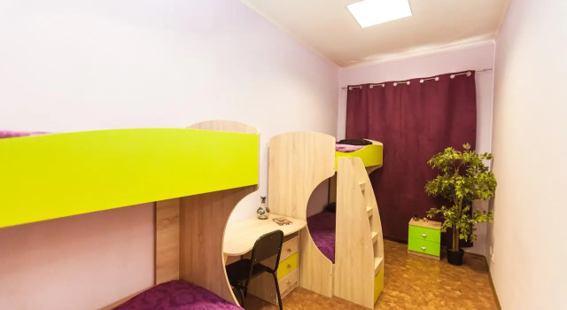Na Kemerovskoj Hostel, Rezerwuj Hostel Hotele w Obwód omski z basenem, Basen