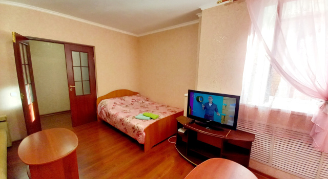 Na Svobody 13/8 Flat, Rezerwuj Apartament Hotele w Republika Komi z parkingiem, Parking