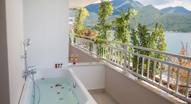 Двухместный полулюкс с видом на море Boutique Hotel and Spa Blanc & Bleu - Blanche