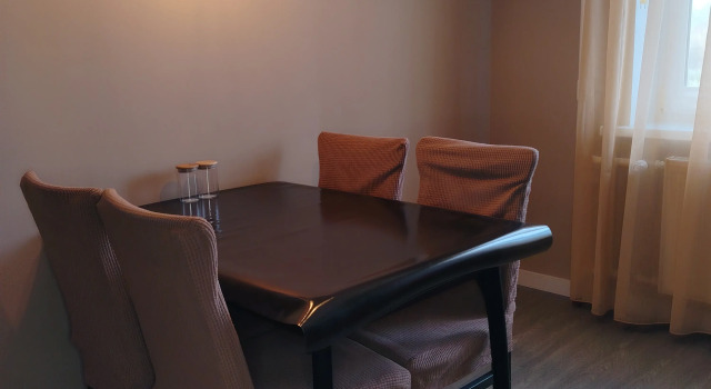 Uyutnaya  V Udobnom Meste Flat, Rezervovat Apartmán Hotely v Novgorodská oblast s parkováním, Parkování
