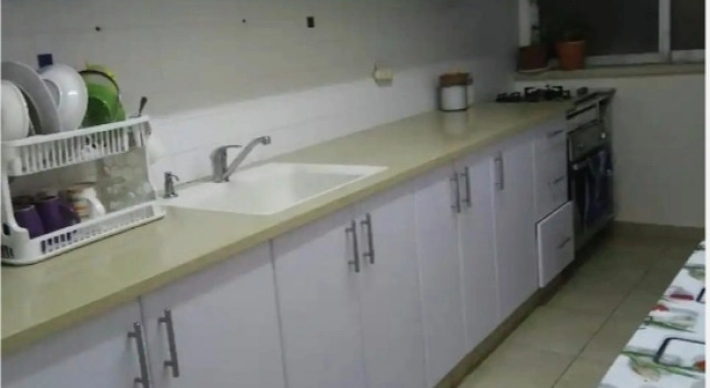 Sonya room Guest House, Rezerwuj Pensjonat Hotele w Cholon z parkingiem, Parking