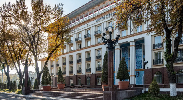 Отель LOTTE City Tashkent Palace