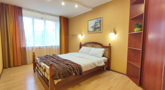 Atmosfera Air Apartments, Rezerwuj Apartament Hotele w Perm Krai z parkingiem, Parking