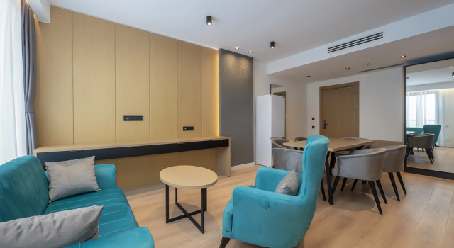 Люкс Deluxe с 2 комнатами с балконом и с видом на море Hotel The Grandeur Batumi