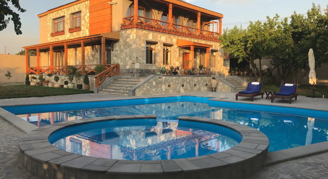 Частный дом Yerkir Guest House