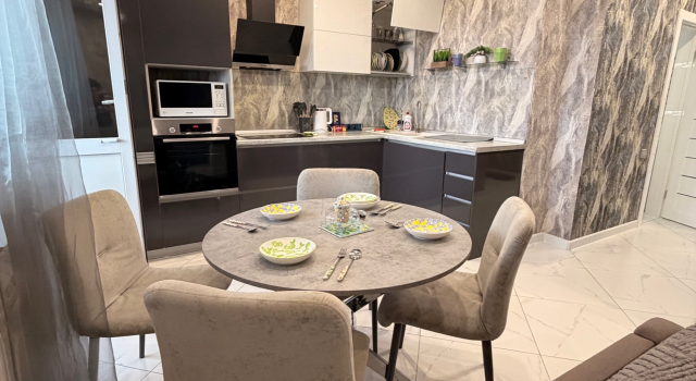 Na Prospekte Karla Marksa 200 Flat, Réserver Appartement Samara Samara Region