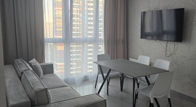 Uyutnaya Kvvrtira S 3 Spalnyami Apartments, Buchen Sie Ferienwohnung Minsk Minskaja Woblasz