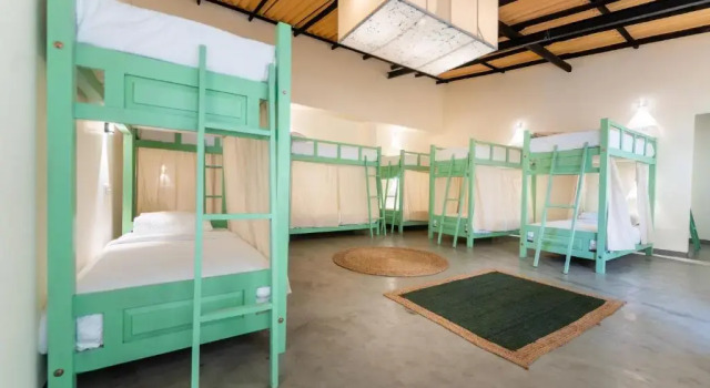 Кровать в общем номере Курортный отель Surfing Elephant Resort