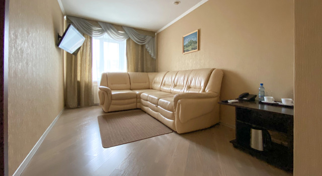 Полулюкс Comfort с балконом и с красивым видом из окна Sky Отель Красноярск