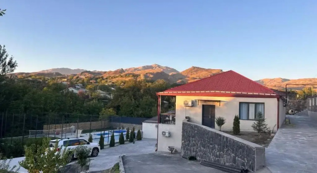 Malishka Family House Recreation camp, Prenota Base turistica Hotel a Vayots Dzor region con piscina, Piscina