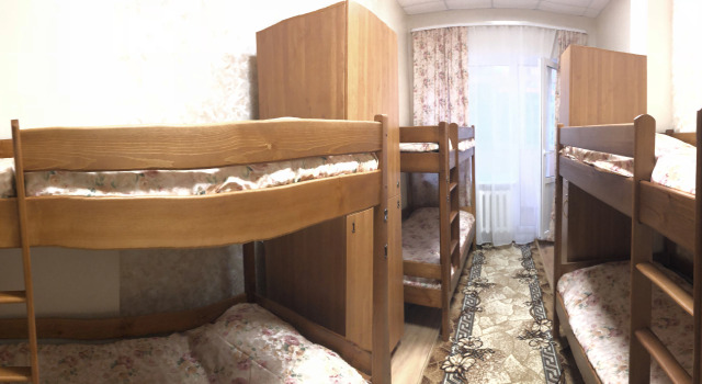 Кровать в общем номере (женский номер) Хостел ДеЛюкс
