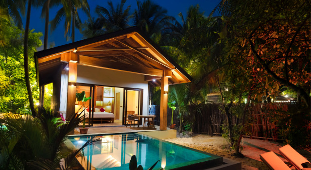 Вилла Premium Beach Pool Fiyavalhu Resort Maldives