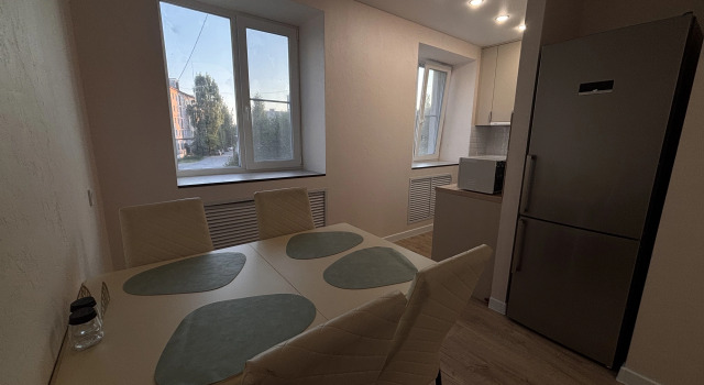 Prostornaya Na Povenetskaya 11 Flat, Prenota Appartamento Hotel a Carelia con parcheggio, Parcheggio