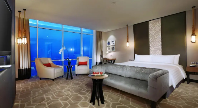 Номер Premier Aston Priority Simatupang Hotel and Conference Center