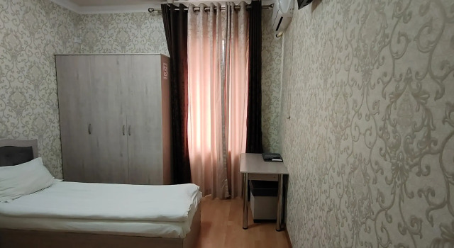 O podwyższonym standardzie jednoosobowy pokój Diyora Hostel