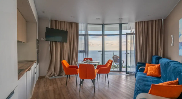 LS-Lux-Orange S Pryamym Vidom Na More S 14 Etazha Apartments, Rezervovat Apartmán Alushta 