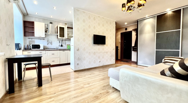 Dvuhkomnatnaya Kvartira v Centre u Parka Imeni Gorkogo Apartments, Reserva ahora Apartamento Sverdlovsky City District Perm