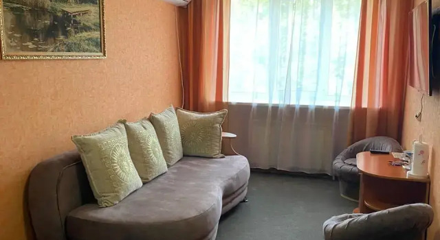 Двухместный люкс с 2 комнатами Отель Центральная г. Лесозаводск