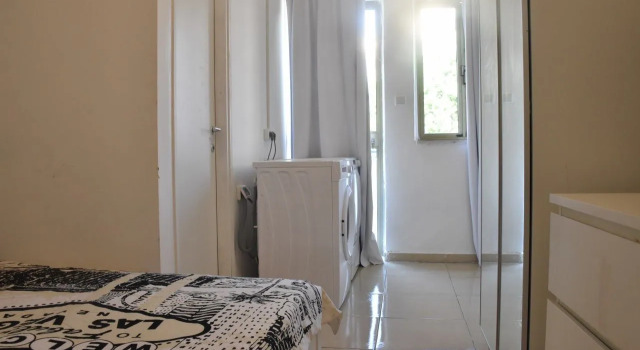 Квартира Уютная Двухкомнатная с двумя балконами, Забронировать Апартаменты/квартира Тель-Авив Тель-Авивский округ, рядом с Independence Hall Museum